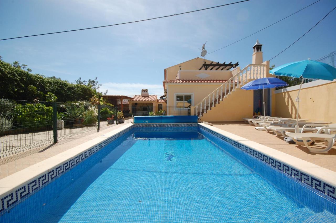 אלבופיירה Vila Da Encosta - Private - Heated Swimming Pool - By Bedzy מראה חיצוני תמונה