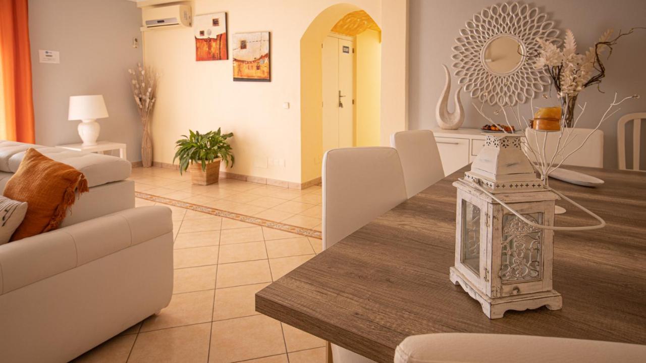 אלבופיירה Vila Da Encosta - Private - Heated Swimming Pool - By Bedzy מראה חיצוני תמונה